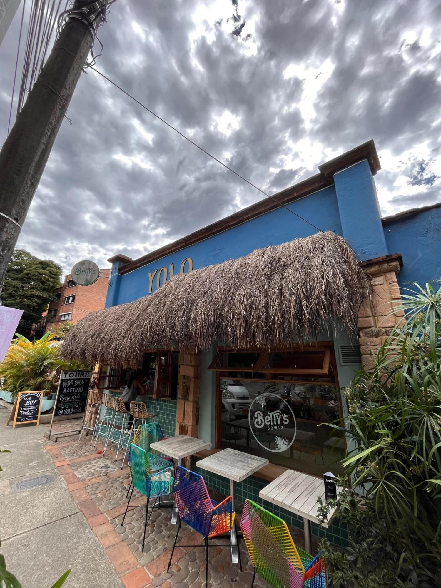 Yolo Hostel Medellín Exterior foto
