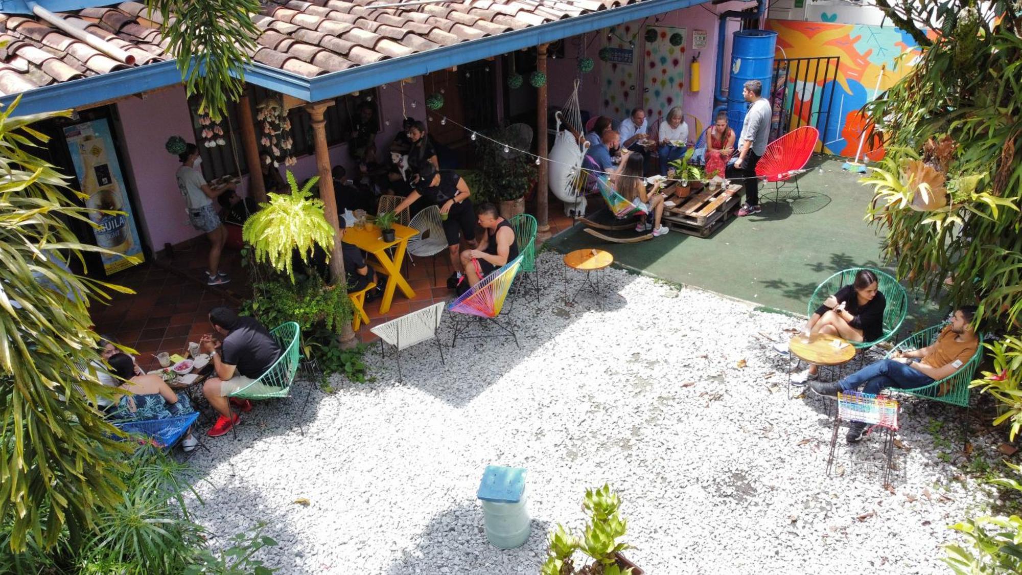 Yolo Hostel Medellín Exterior foto