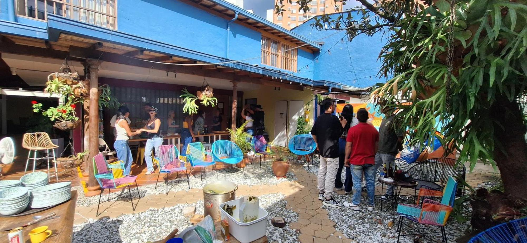 Yolo Hostel Medellín Exterior foto