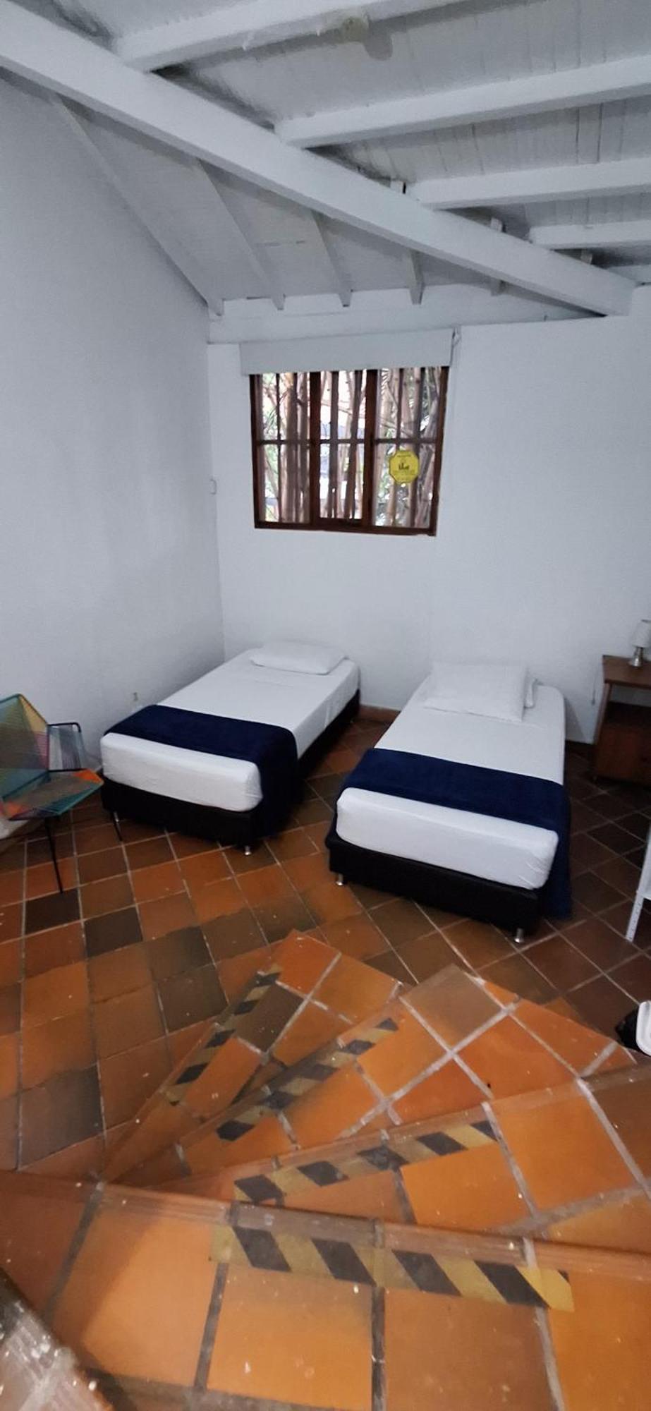 Yolo Hostel Medellín Exterior foto