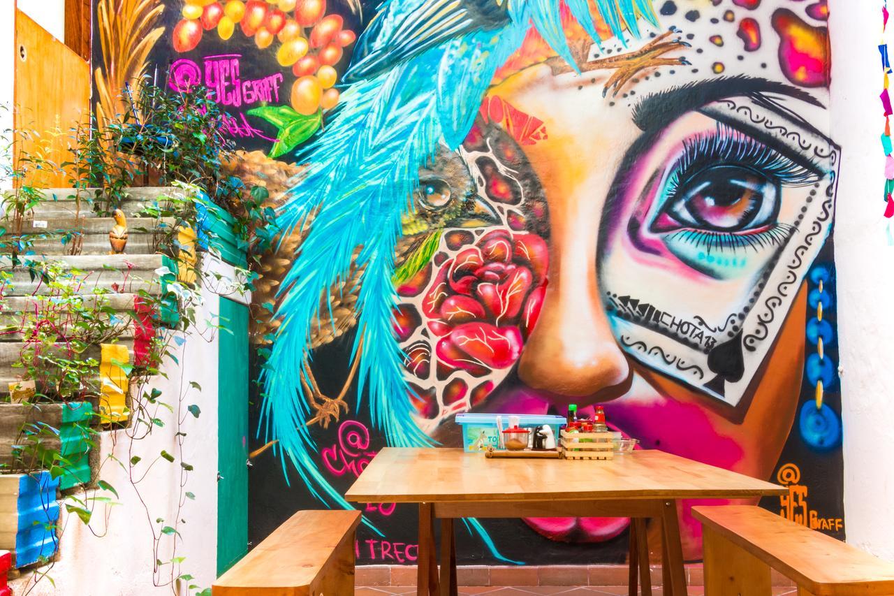 Yolo Hostel Medellín Exterior foto